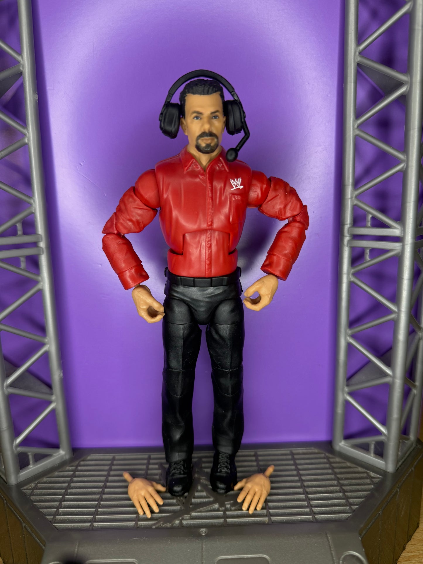 Michael Cole