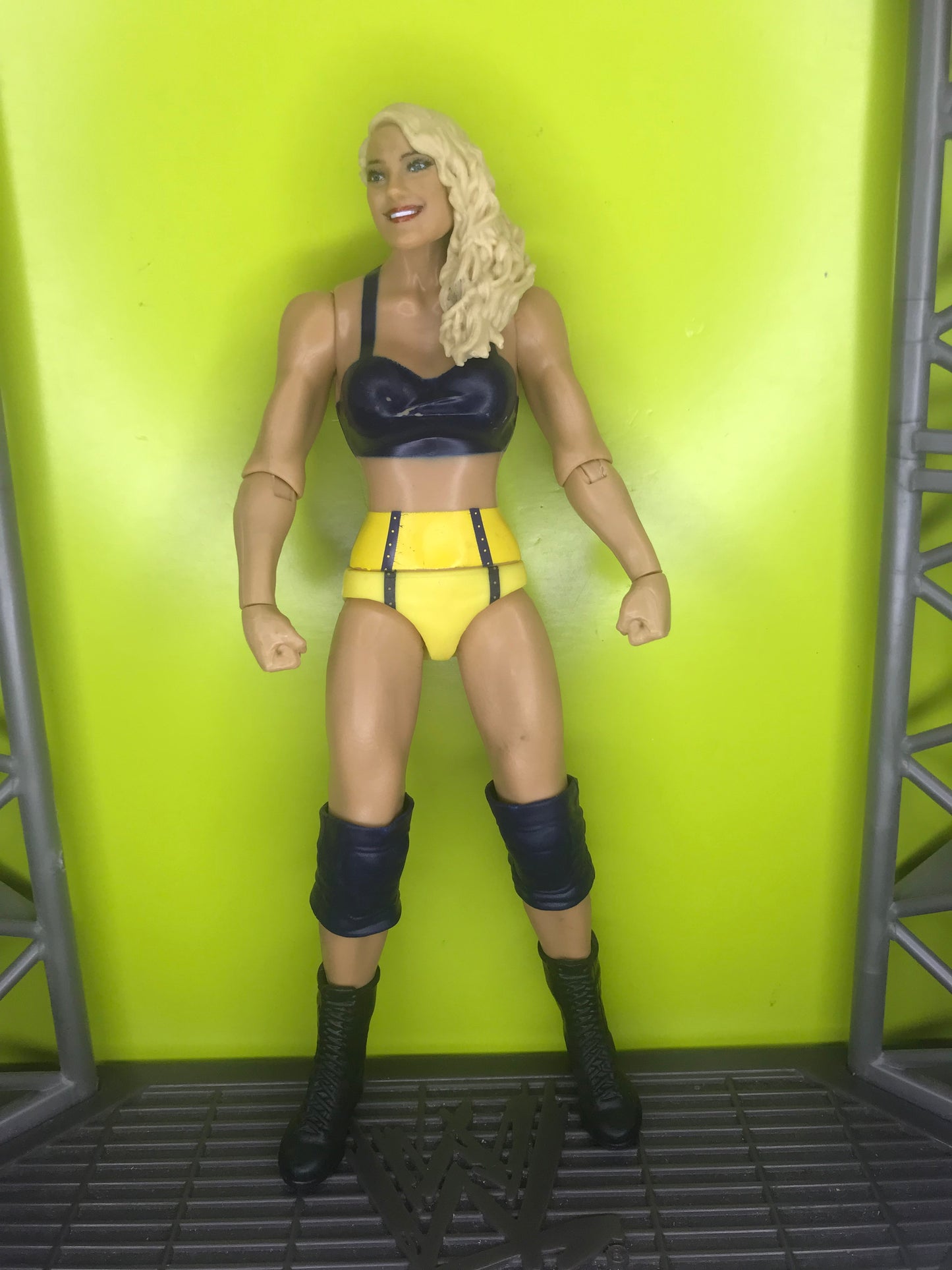 Lacey Evans