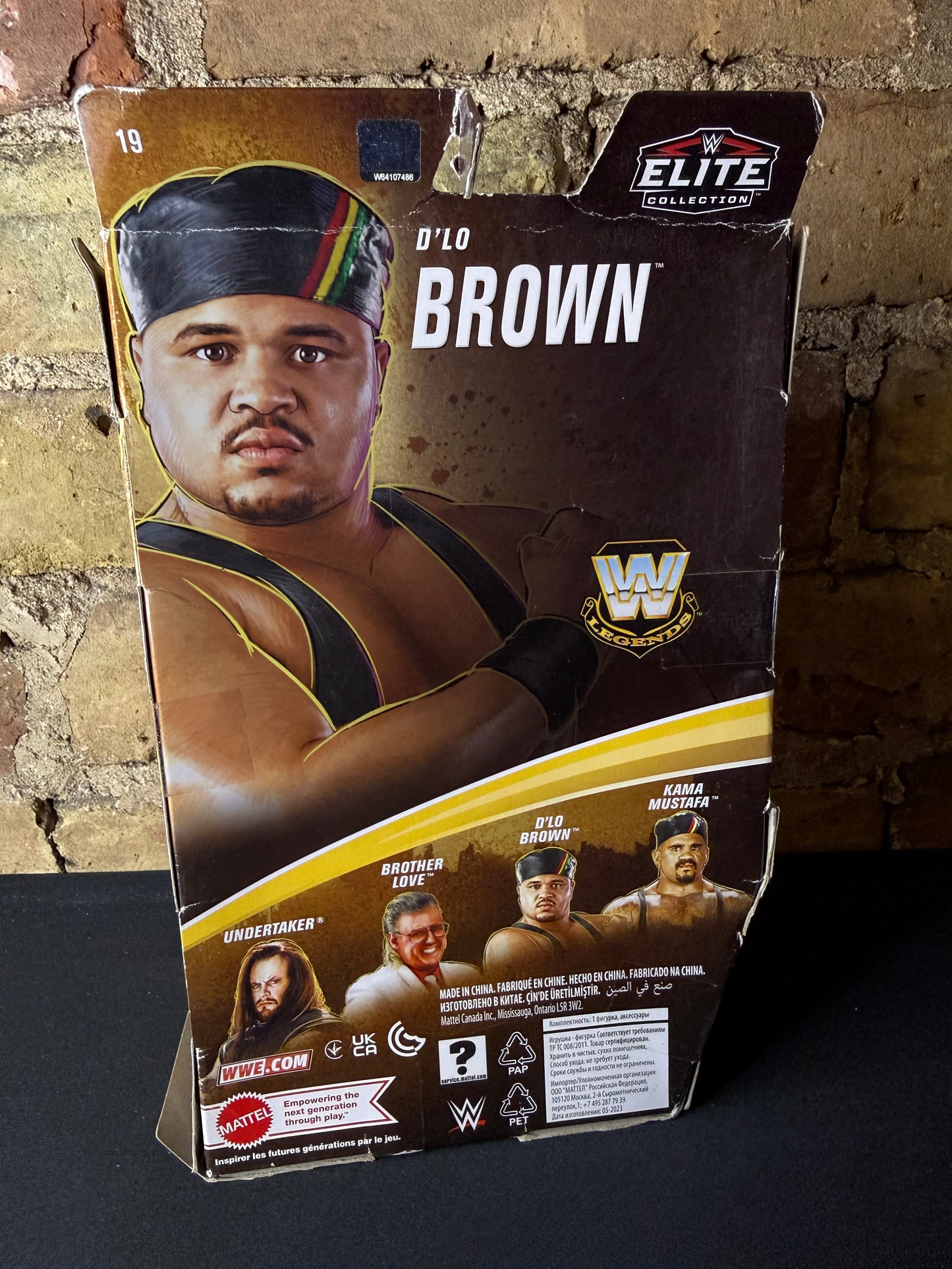 D Lo Brown (damaged packaging)