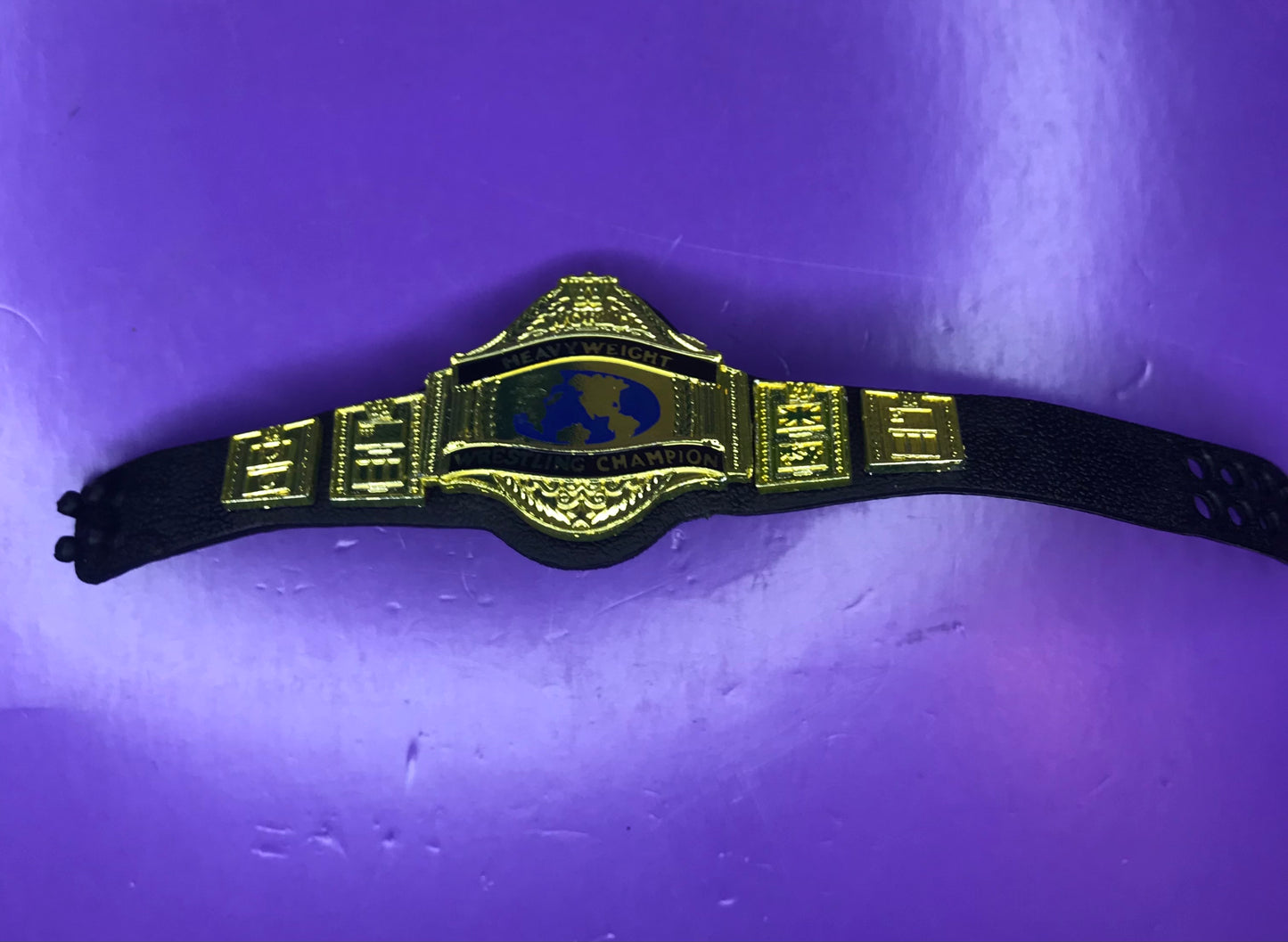 Figure Belt World Heavyweight Championship (classic)