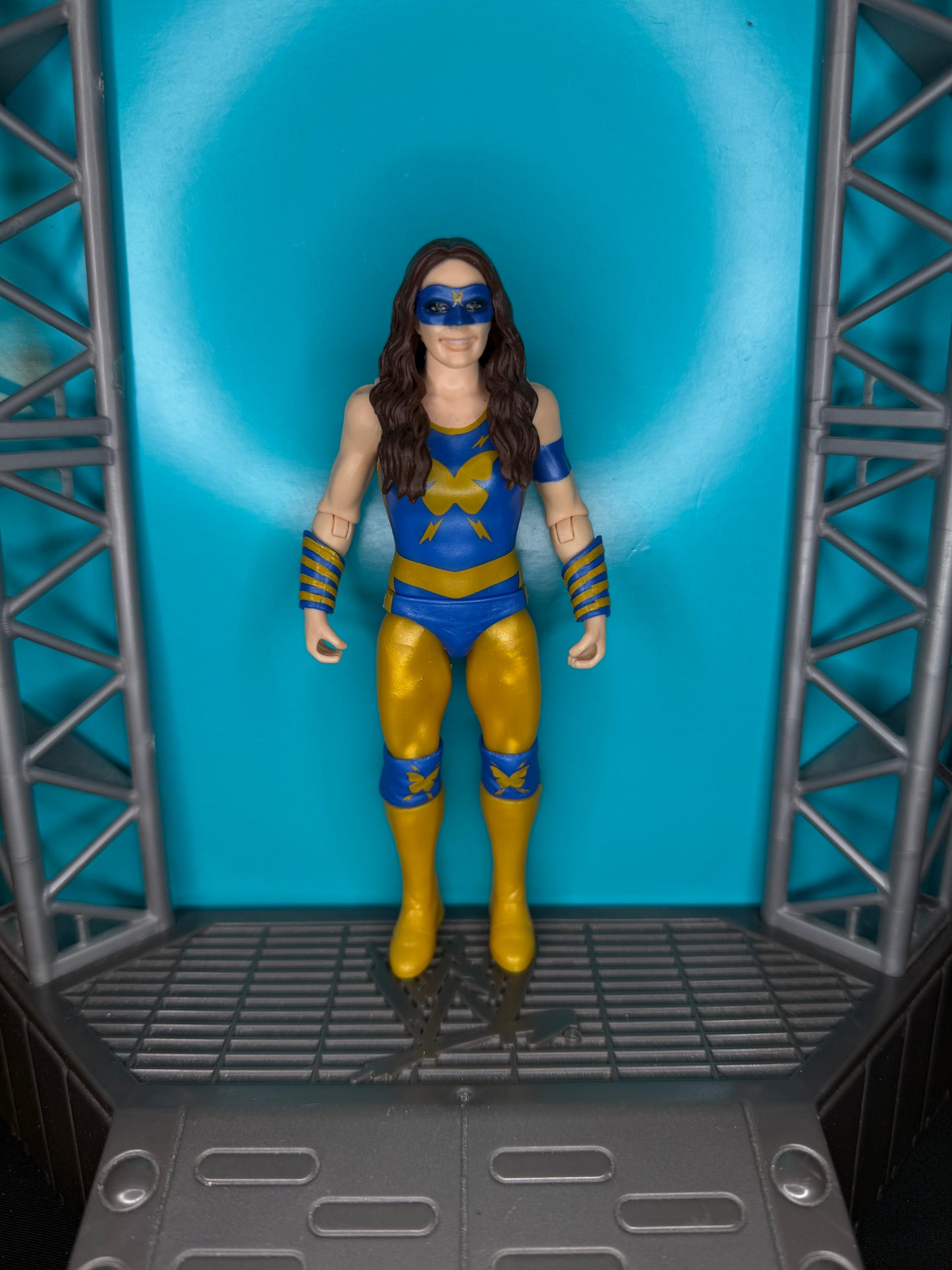 Nikki Cross