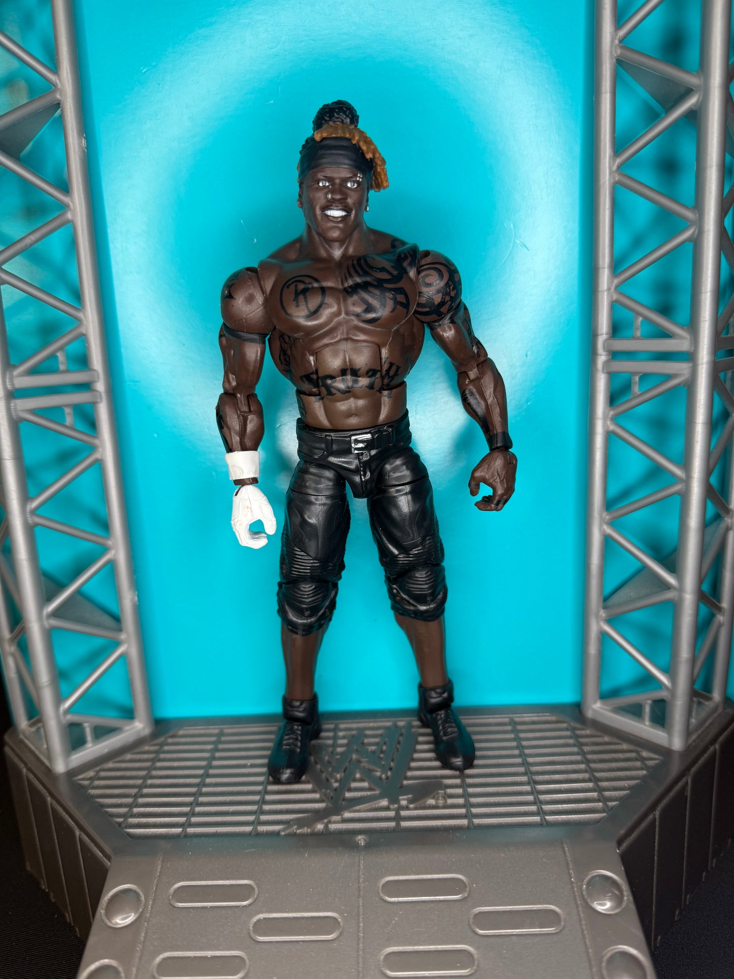 R-Truth