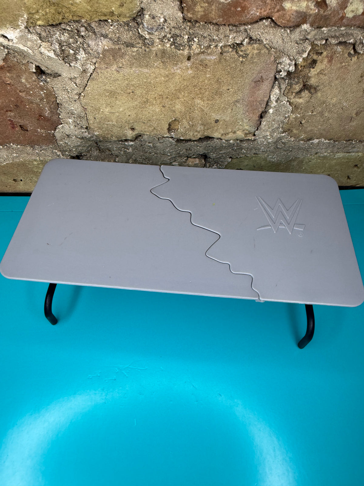 Accessories Breakaway Table